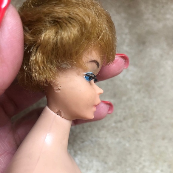 *VINTAGE* Original 1961 Bubble Cut Barbie - Picture 11 of 11